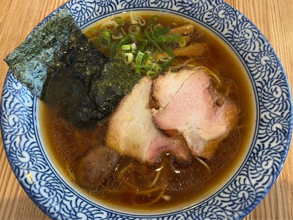 「三ツ星醤油らーめん」@らーめん森や。の写真