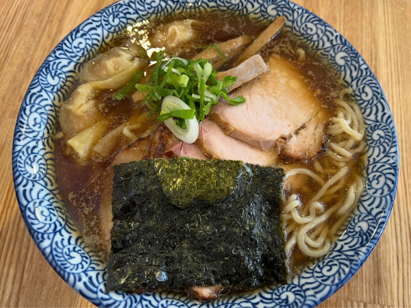 「はるゆたか ちゃーしゅーわんたんめん 醤油」@らーめん森や。の写真