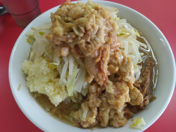 「麺半分160グラム850円ヤサイニンニクアブラ」@ラーメン二郎 柏店の写真