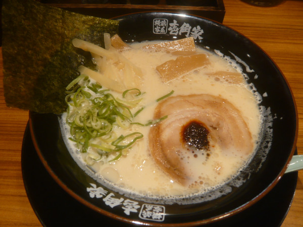 「博多とんこつ」@横浜家系ラーメン 壱角家 新橋店の写真