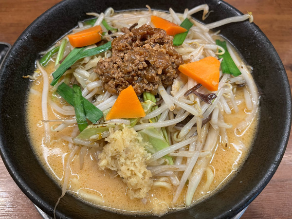 「味噌タンメン大盛固め980円」@濃厚タンメン 子安食堂の写真