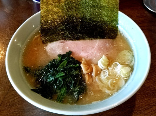「豚骨塩ラーメン」@濃厚豚骨ラーメン 尾久家の写真