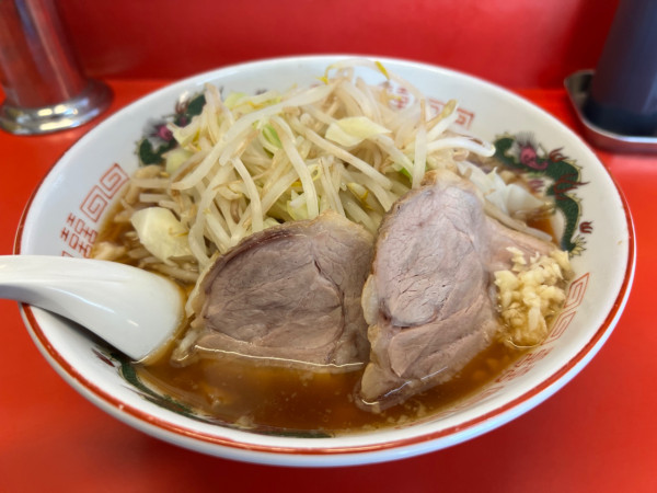 「ラーメン小」@赤ひげラーメン 那覇松山店の写真