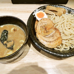 定番つけ麺（950円）