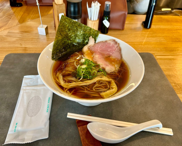 「醤油ラーメン(850¥)」@麺屋 星花灯の写真