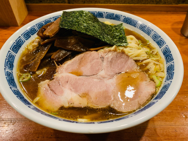 「中華そば 950円　メンマ 200円」@中華そばの店 りょうがの写真