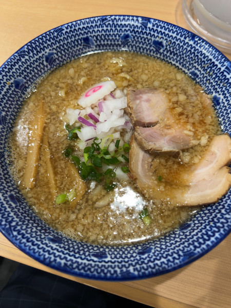 「にほ助ラーメン並（900円）」@厳選煮干ラーメン 初代 にぼ助の写真