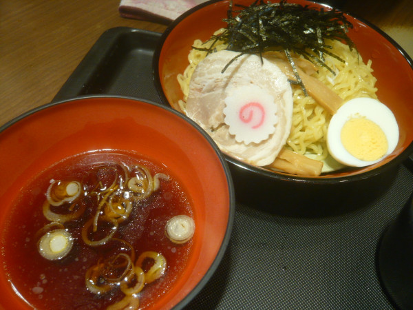 「ざる中華(+薬味ねぎ)」@名代 富士そば 赤羽店の写真