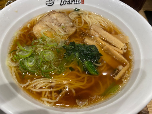 「醤油ラーメン+餃子(800円)」@れんげ食堂 Toshu 船堀店の写真