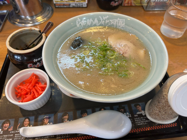 「ラーメン健太無限替え玉1250円」@らあめん花月嵐 中高津店の写真
