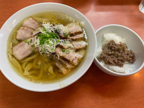 「チャーシュー麺大盛　生姜丼」@日陰の写真