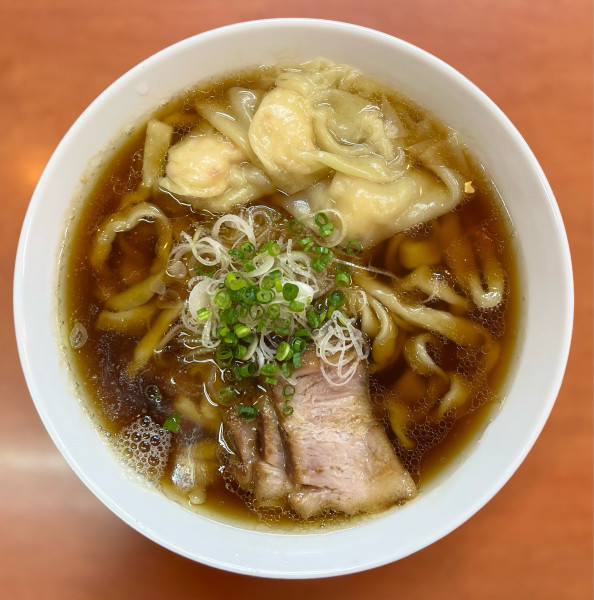 「海老ワンタン、濃口、大盛り」@日陰の写真