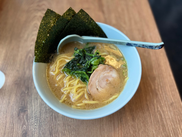 「醤油ラーメン850円」@横浜家系ラーメン 大瀧家 上北沢店の写真
