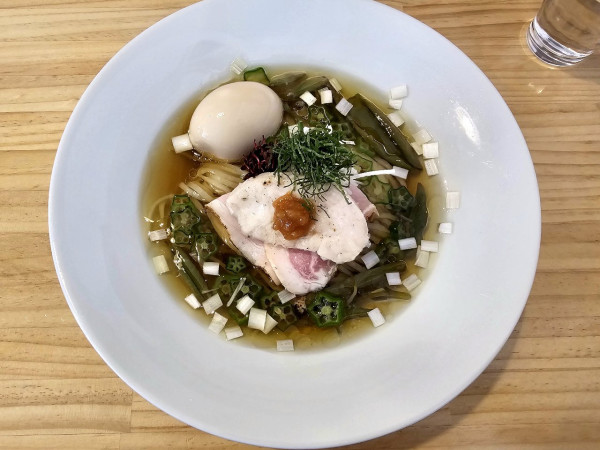 「【限定】旬のじゅんさいと煮干しの冷製＋味玉1100＋150円」@中華そば いち松の写真