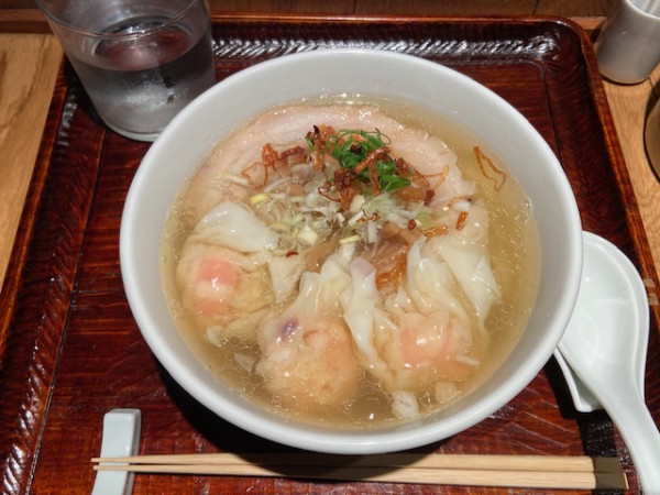 「「海老雲吞麺（三個入り）塩」」@らー麺 本間の写真