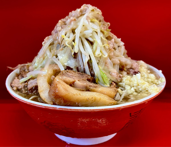 「ぶたダブル大ラーメン ニンニク ヤサイ アブラ」@ラーメン二郎 三田本店の写真