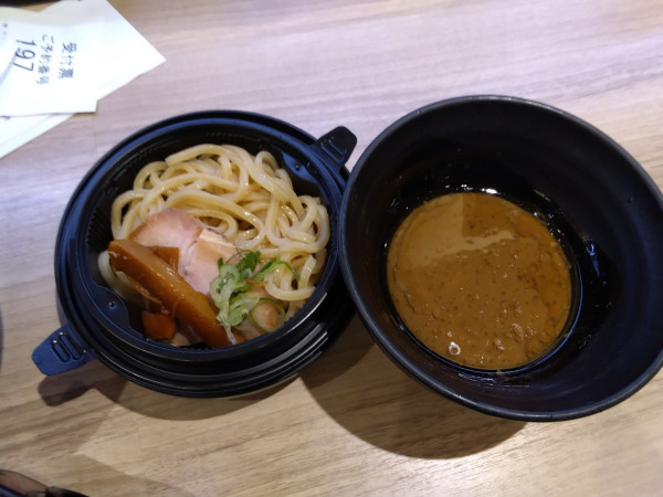 「中華蕎麦とみ田 監修 濃厚豚骨魚介つけめん(649円)」@かっぱ寿司 葛飾立石店の写真