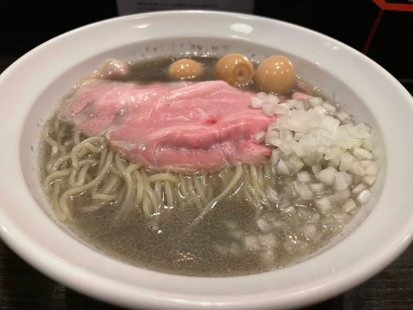 「煮干蕎麦classic うずら味玉」@灰汁中華 丿貫 福富町本店の写真
