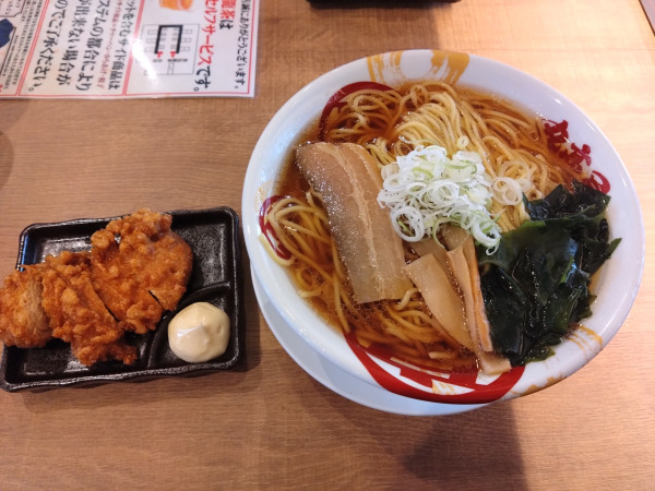 「醬油らーめん　麺大盛り」@丸髙屋 バイパス店の写真