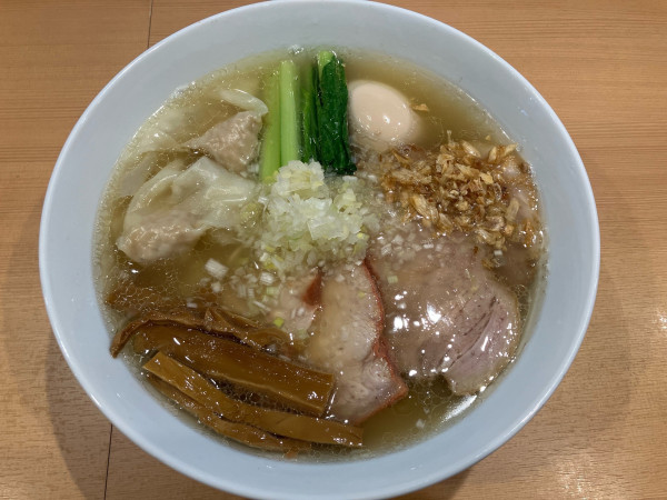 「特製塩らぁめん　大盛」@らぁ麺 すぎ本の写真