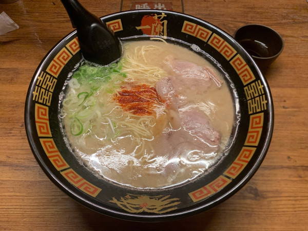 「天然とんこつラーメン」@一蘭 新橋店の写真