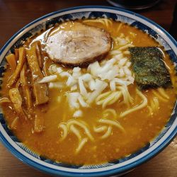 味噌らぁ麺　大盛り　940円