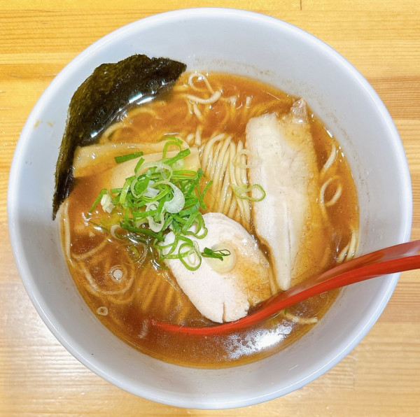 「京鰹中華そば」@らぁ麺 ちり葉の写真