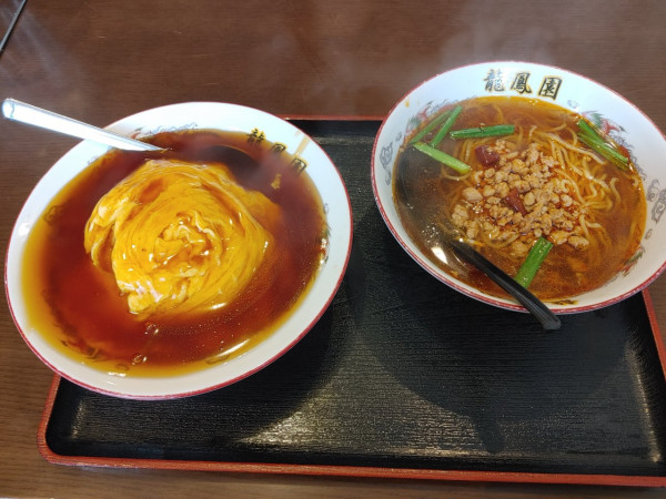「台湾ラーメンセット」@龍鳳園 竜王店の写真