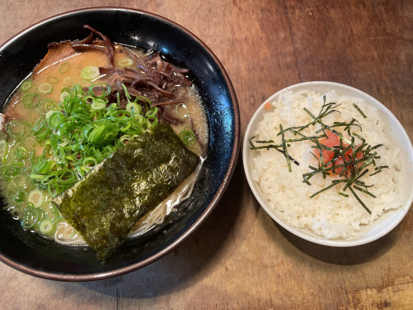 「長浜ラーメン」@九州一番 登戸店の写真