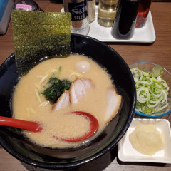 家系豚骨らあめん 鶴金豚の画像