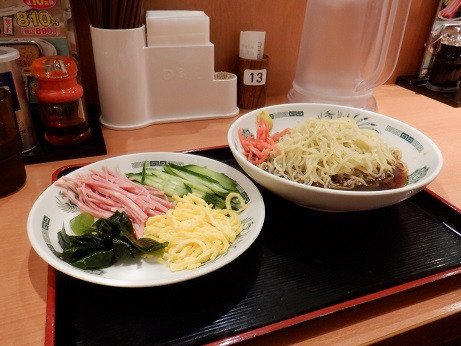 「黒酢しょうゆ冷し麺」@日高屋 小田急大和マルシェ店の写真