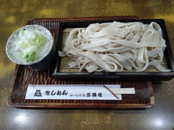 「もり（きしめん選択）　６００円」@きしめん尾張屋 四ツ谷本店の写真