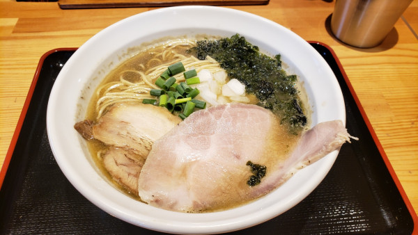 「淡麗煮干しそば」@煮干らぁめん 樹鈴の写真