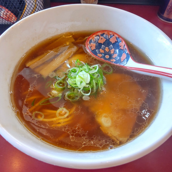 「醤油らぁ麺（￥900）」@らぁ麺 松しんの写真