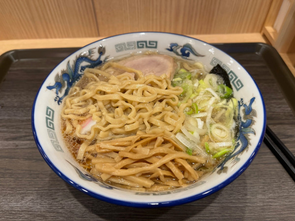 「らーめん（並￥740）」@舎鈴 大崎ゲートシティ店の写真