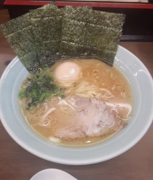 「ラーメン並＋味玉」@寿々㐂家の写真