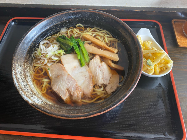 「雷神らーめん（おまけ付き）600円」@雷神の写真