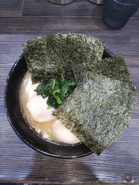 「ラーメン+チャーシュー+味付けたまご+大判のり」@究極汁麺 はねだ家の写真