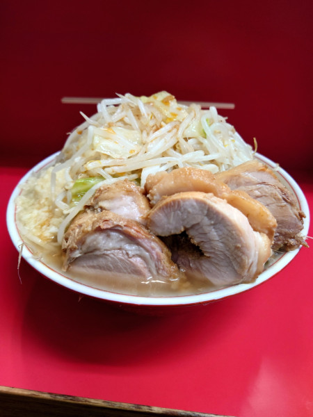 「大豚  野菜  ニンニク  カラメ」@ラーメン二郎 三田本店の写真