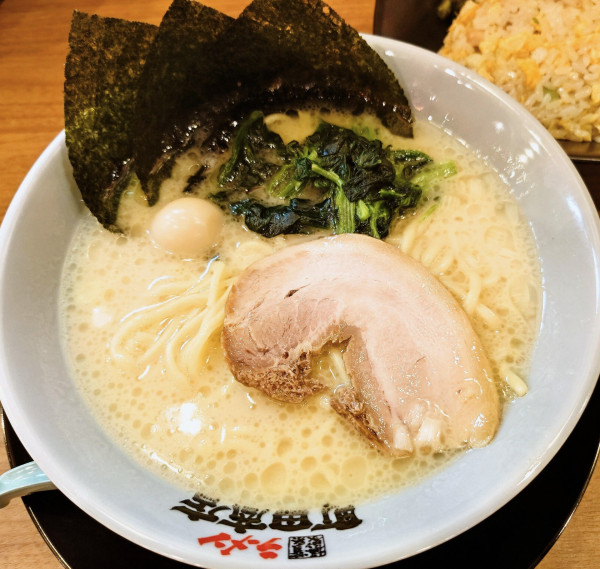 「塩豚骨チャーハンセット」@町田商店 柏インター店の写真