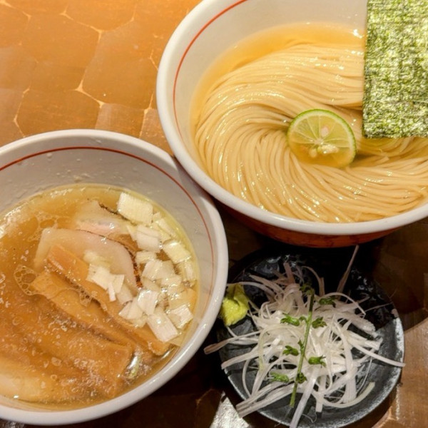 「昆布水つけ麺（塩）1,000円＋薬味セット 80円」@特級鶏蕎麦 龍介 土浦学園通り店の写真