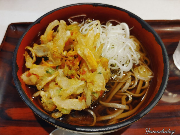 「かき揚げそば（500円）」@そばの花の写真