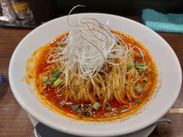 「冷やし担々麺・大盛・5辛」@うさ担 浦和本店の写真