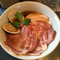 醤油ラーメン(750円)