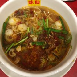 台湾ラーメン (800円)