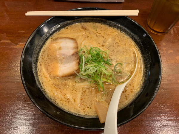「赤味噌ラーメン 750円」@威風 川崎店の写真