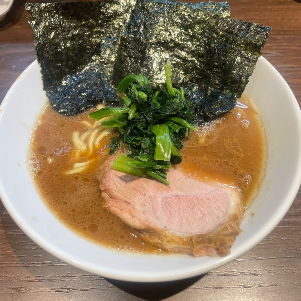 「ラーメン」@横浜家系らーめん 輝道家 水道橋駅前店の写真