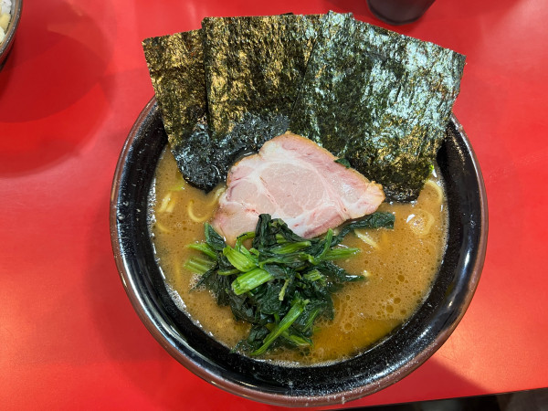 「賄い飯セット　1,050円　中盛変更　100円」@とらきち家 光の写真