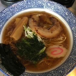 らーめん(750円)