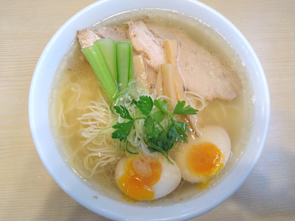 「鯛だし塩そば+大盛」@らーめんDINING れんげの写真